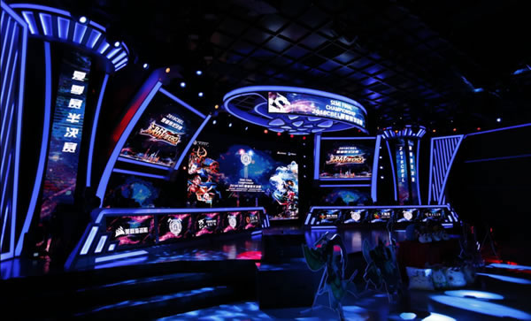 她在和对手 她在和对手