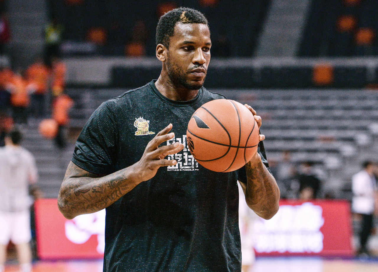 现他的球技 现他的球技