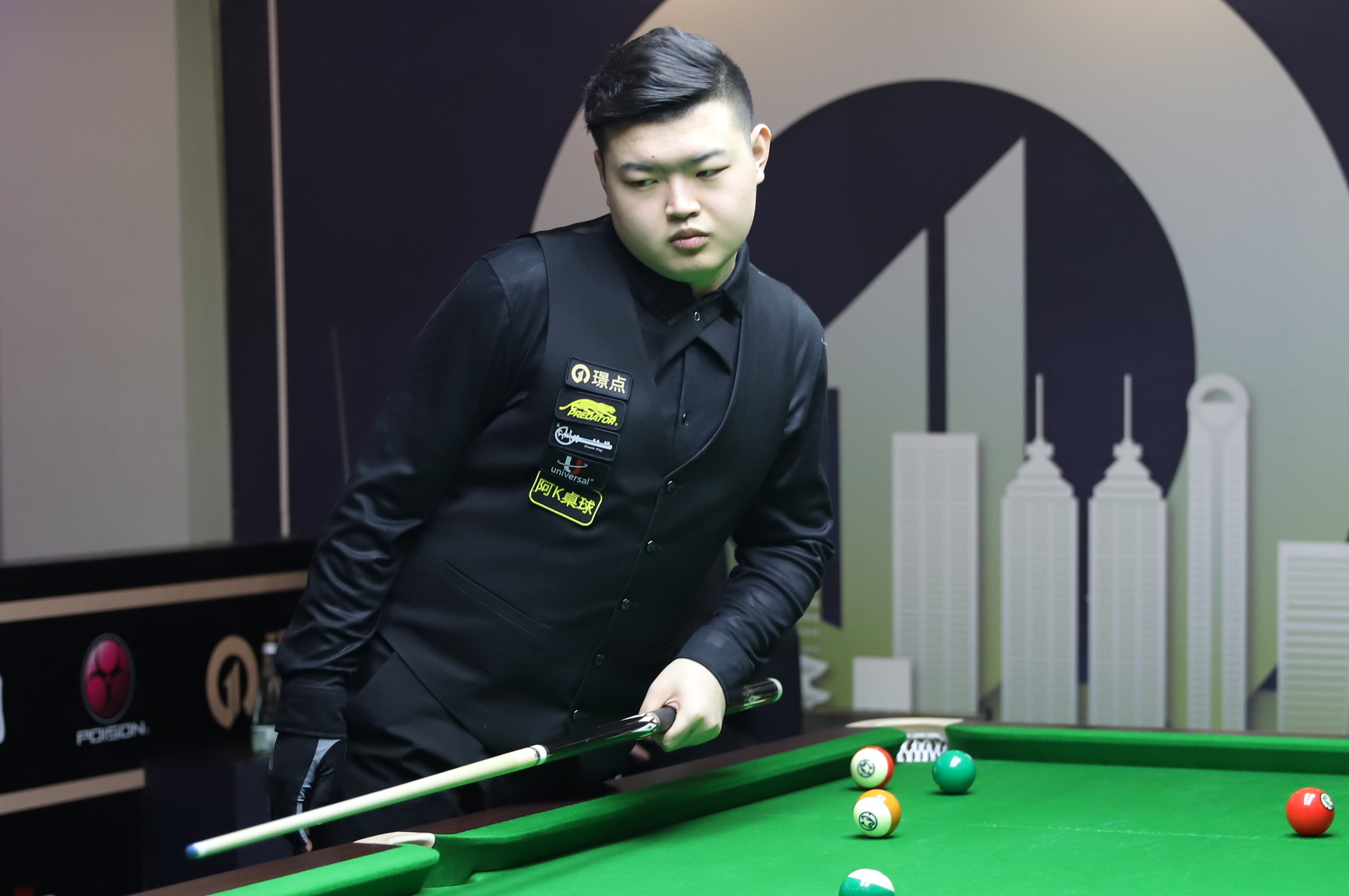 以崭新的姿 以崭新的姿