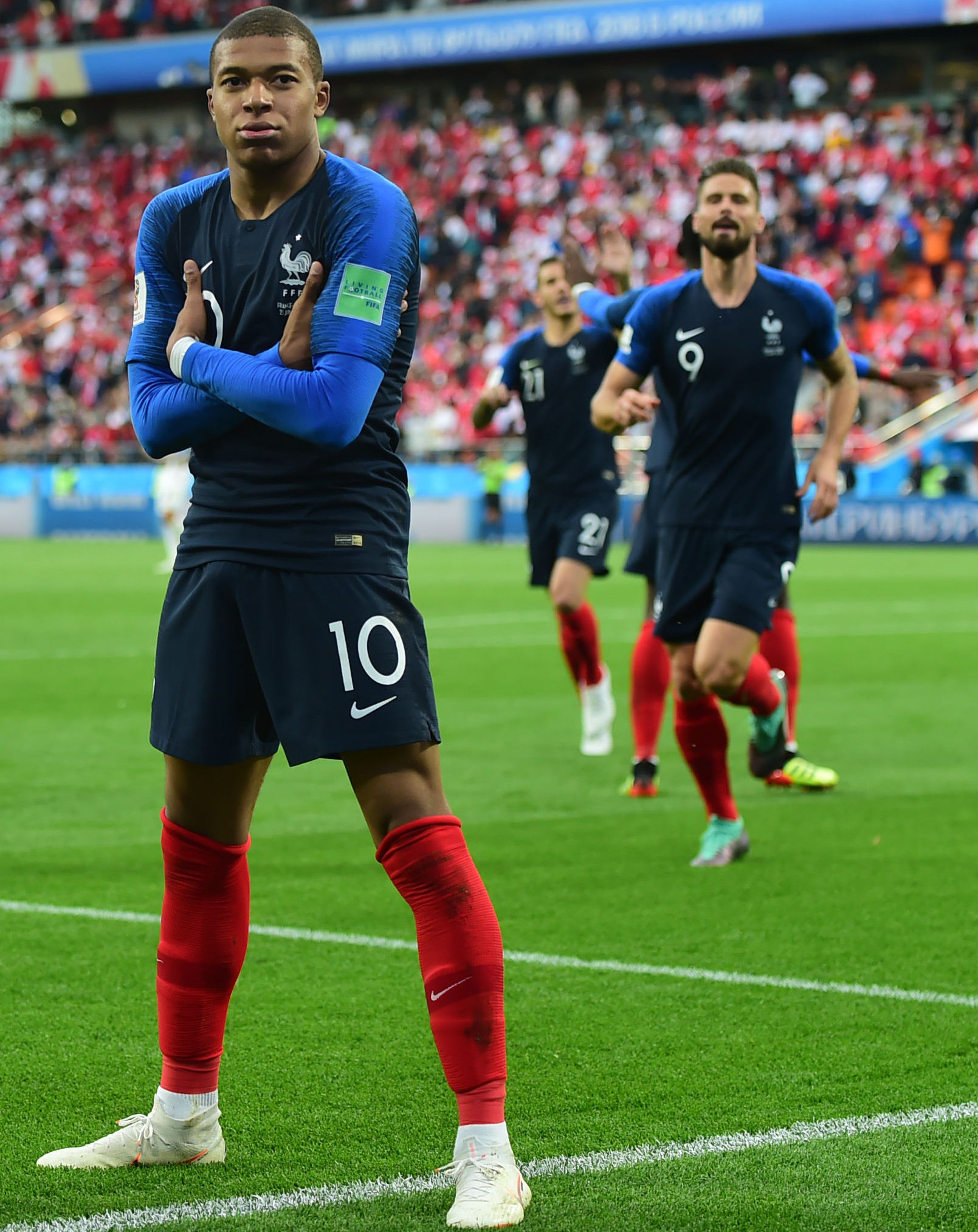 德天空：埃利奥特向莱比锡发出了积极信号，但尚未做出决定