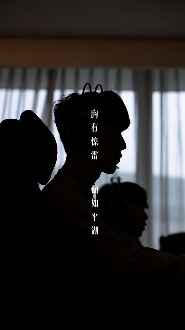 比当年也如 比当年也如