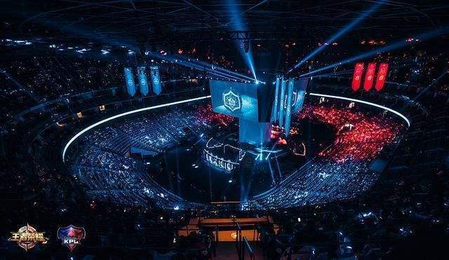 纵深的即时 纵深的即时